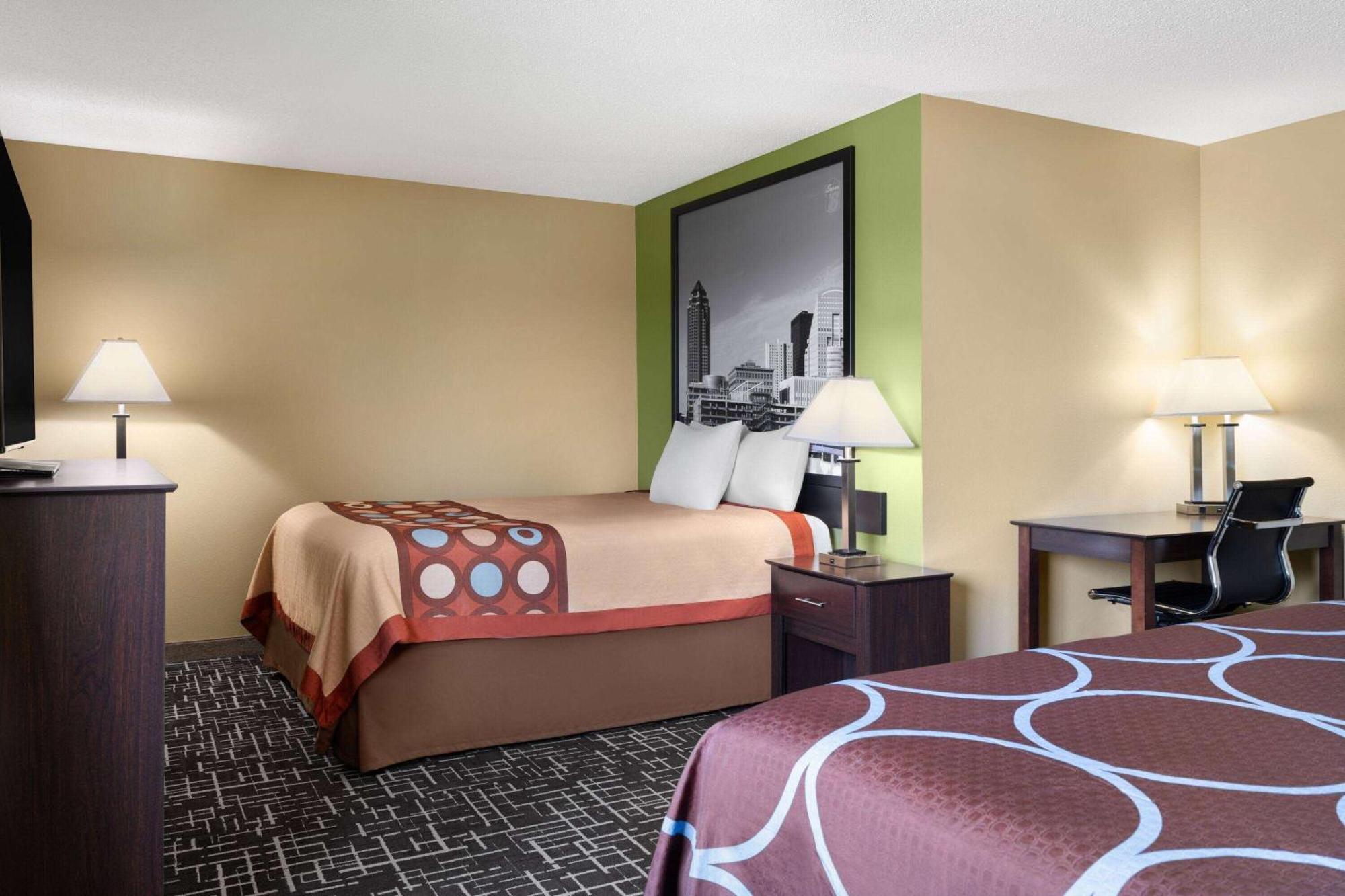Super 8 By Wyndham Dyersville Ngoại thất bức ảnh